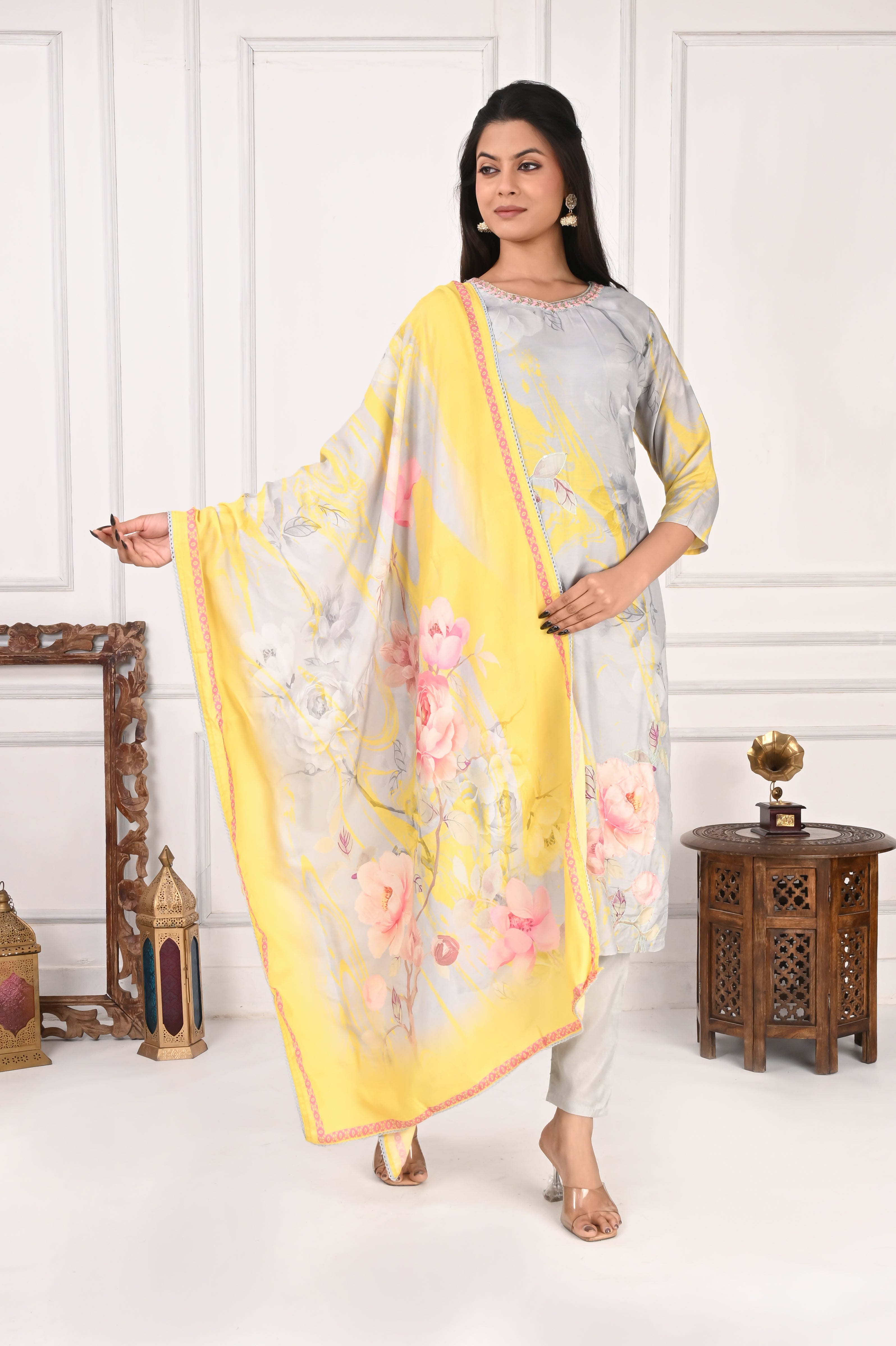 NR-137 Pastel Grey & Yellow Pure Maslin Floral Printed Kurta Set