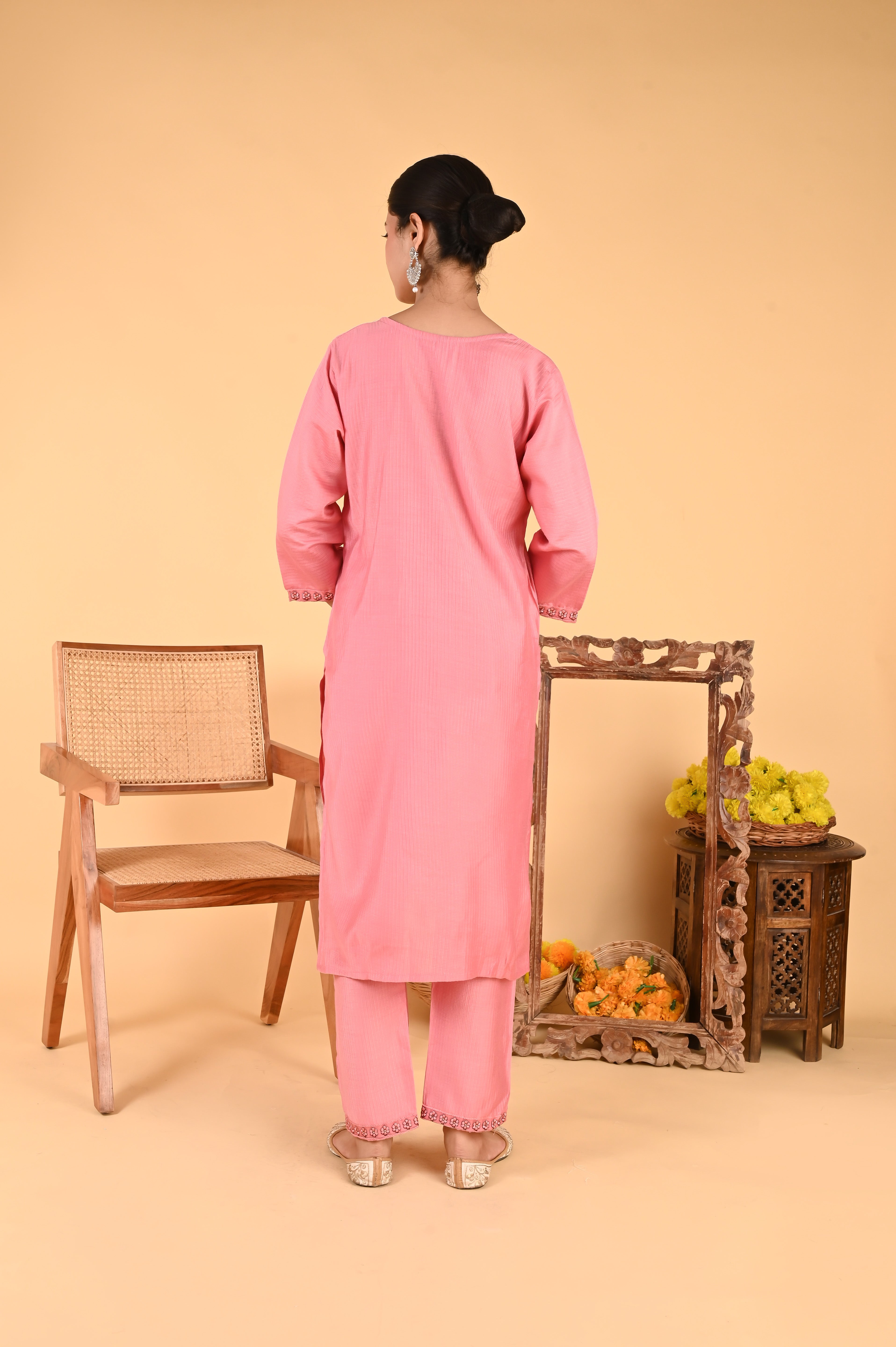 NR-122/ Blush Pink Elegant Floral Embroidered Kurta Set