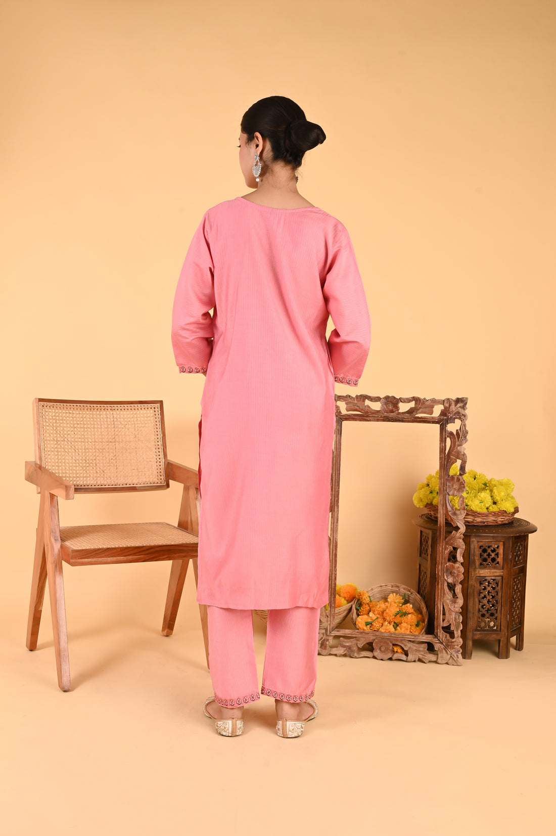 NR-122/ Blush Pink Elegant Floral Embroidered Kurta Set