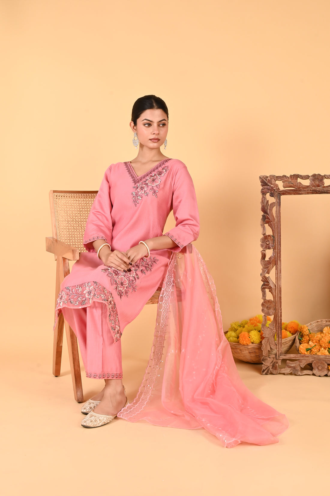 NR-122/ Blush Pink Elegant Floral Embroidered Kurta Set